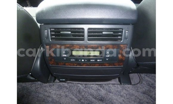 Gura Imported Toyota Land Cruiser Black Imodoka i Import - Dubai mu Uganda Gura Imported Toyota Land Cruiser Black Imodoka i Import - Dubai mu Uganda