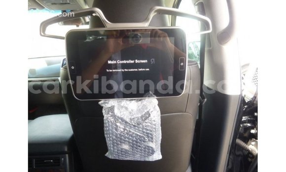 Gura Imported Toyota Land Cruiser Black Imodoka i Import - Dubai mu Uganda Gura Imported Toyota Land Cruiser Black Imodoka i Import - Dubai mu Uganda