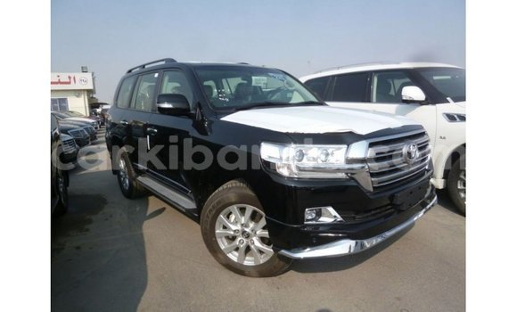 Gura Imported Toyota Land Cruiser Black Imodoka i Import - Dubai mu Uganda Gura Imported Toyota Land Cruiser Black Imodoka i Import - Dubai mu Uganda