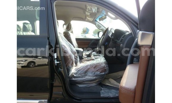 Gura Imported Toyota Land Cruiser Black Imodoka i Import - Dubai mu Uganda Gura Imported Toyota Land Cruiser Black Imodoka i Import - Dubai mu Uganda