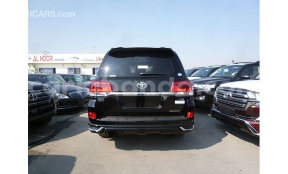 Gura Imported Toyota Land Cruiser Black Imodoka i Import - Dubai mu Uganda Gura Imported Toyota Land Cruiser Black Imodoka i Import - Dubai mu Uganda
