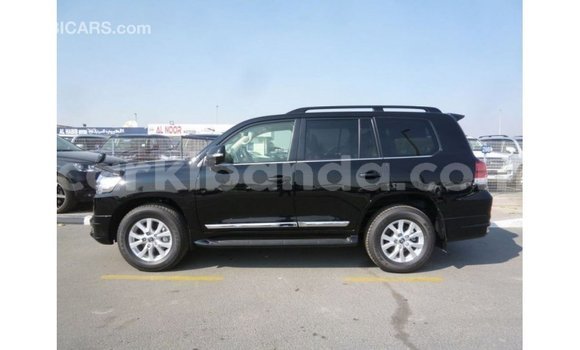 Gura Imported Toyota Land Cruiser Black Imodoka i Import - Dubai mu Uganda Gura Imported Toyota Land Cruiser Black Imodoka i Import - Dubai mu Uganda