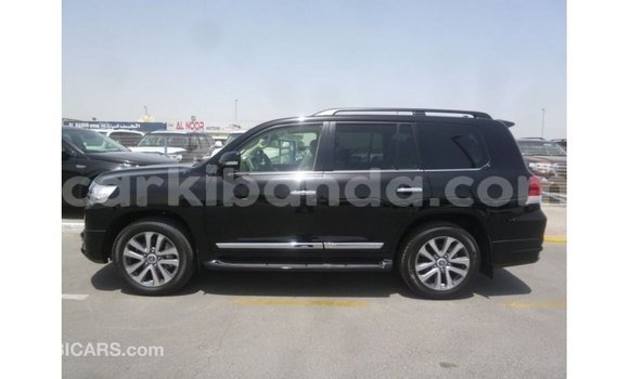 Acheter Import Voiture Toyota Land Cruiser Noir à Import - Dubai, Ouganda Acheter Import Voiture Toyota Land Cruiser Noir à Import - Dubai, Ouganda