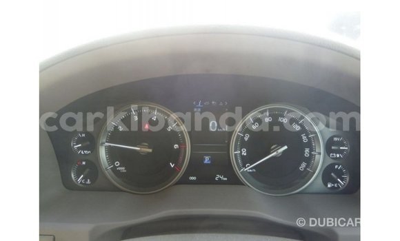 Gura Imported Toyota Land Cruiser White Imodoka i Import - Dubai mu Uganda Gura Imported Toyota Land Cruiser White Imodoka i Import - Dubai mu Uganda