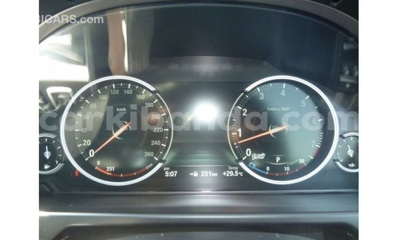 Nunua Imported BMW X6 Nyeusi Gari ndani ya Import - Dubai nchini Uganda Nunua Imported BMW X6 Nyeusi Gari ndani ya Import - Dubai nchini Uganda