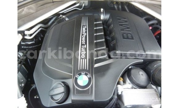 Nunua Imported BMW X6 Nyeusi Gari ndani ya Import - Dubai nchini Uganda Nunua Imported BMW X6 Nyeusi Gari ndani ya Import - Dubai nchini Uganda