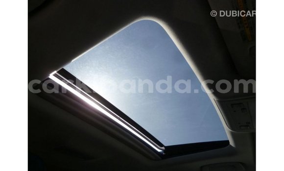 Gura Imported Toyota Land Cruiser White Imodoka i Import - Dubai mu Uganda Gura Imported Toyota Land Cruiser White Imodoka i Import - Dubai mu Uganda