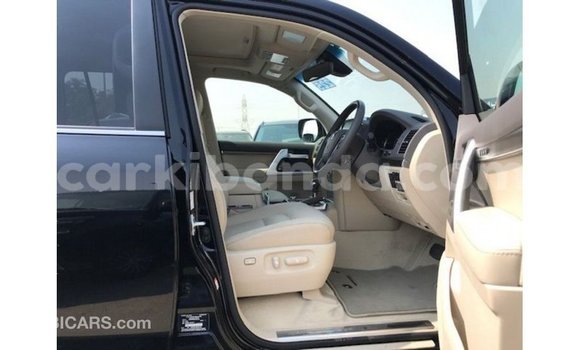 Gura Imported Toyota Land Cruiser Black Imodoka i Import - Dubai mu Uganda Gura Imported Toyota Land Cruiser Black Imodoka i Import - Dubai mu Uganda