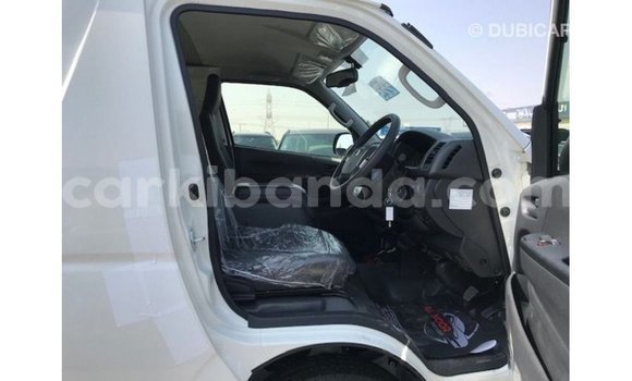 Gura Imported Toyota Hiace White Imodoka i Import - Dubai mu Uganda Gura Imported Toyota Hiace White Imodoka i Import - Dubai mu Uganda