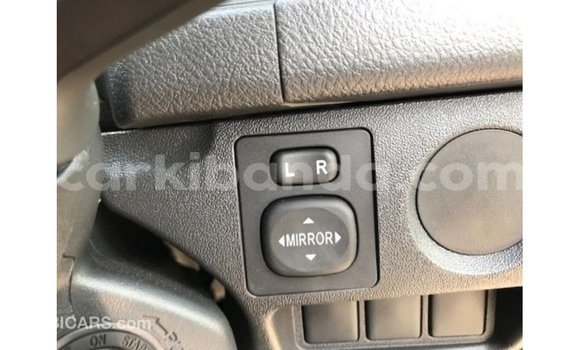 Gura Imported Toyota Hiace White Imodoka i Import - Dubai mu Uganda Gura Imported Toyota Hiace White Imodoka i Import - Dubai mu Uganda