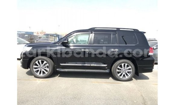 Gura Imported Toyota Land Cruiser Black Imodoka i Import - Dubai mu Uganda Gura Imported Toyota Land Cruiser Black Imodoka i Import - Dubai mu Uganda