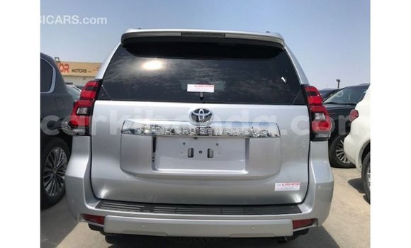 Acheter Import Voiture Toyota Prado Autre à Import - Dubai, Ouganda Acheter Import Voiture Toyota Prado Autre à Import - Dubai, Ouganda