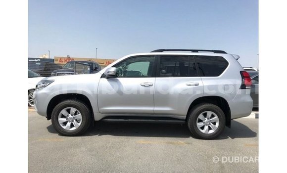 Acheter Import Voiture Toyota Prado Autre à Import - Dubai, Ouganda Acheter Import Voiture Toyota Prado Autre à Import - Dubai, Ouganda