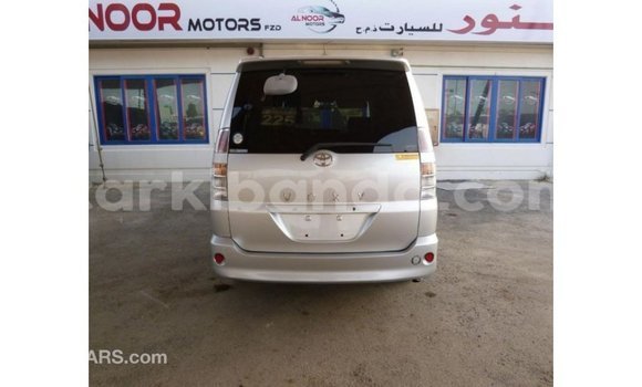 Gura Imported Toyota Voxy Other Imodoka i Import - Dubai mu Uganda Gura Imported Toyota Voxy Other Imodoka i Import - Dubai mu Uganda