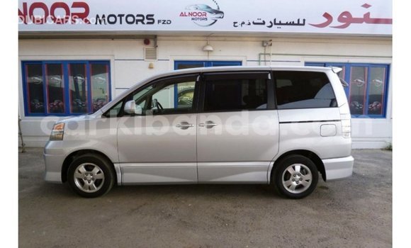Gura Imported Toyota Voxy Other Imodoka i Import - Dubai mu Uganda Gura Imported Toyota Voxy Other Imodoka i Import - Dubai mu Uganda