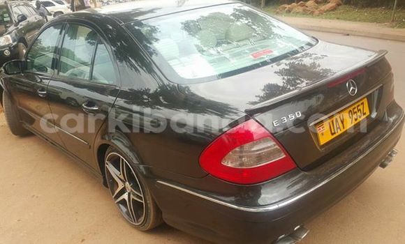 Gura Yakoze Mercedes‒Benz E–Class Black Imodoka i Kampala mu Uganda Gura Yakoze Mercedes‒Benz E–Class Black Imodoka i Kampala mu Uganda