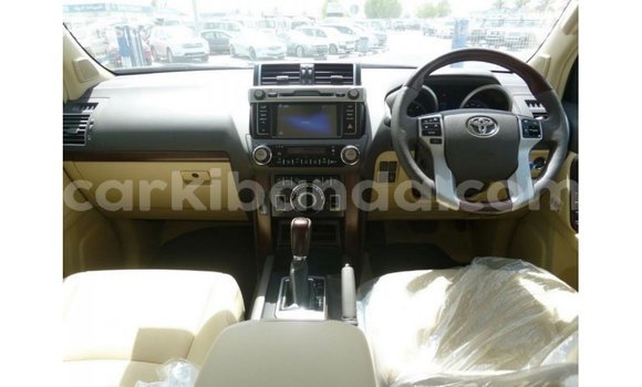 Acheter Import Voiture Toyota Prado Noir à Import - Dubai, Ouganda Acheter Import Voiture Toyota Prado Noir à Import - Dubai, Ouganda