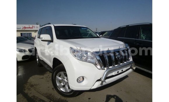 Gura Imported Toyota Prado White Imodoka i Import - Dubai mu Uganda Gura Imported Toyota Prado White Imodoka i Import - Dubai mu Uganda