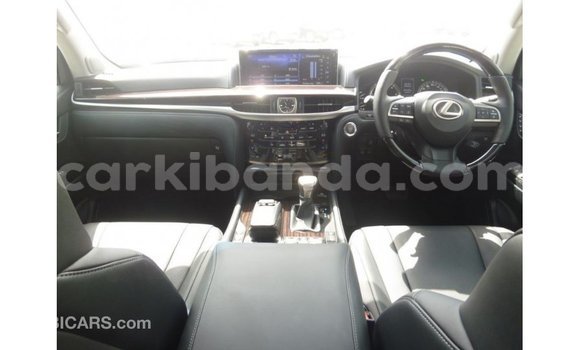 Gura Imported Lexus LX White Imodoka i Import - Dubai mu Uganda Gura Imported Lexus LX White Imodoka i Import - Dubai mu Uganda
