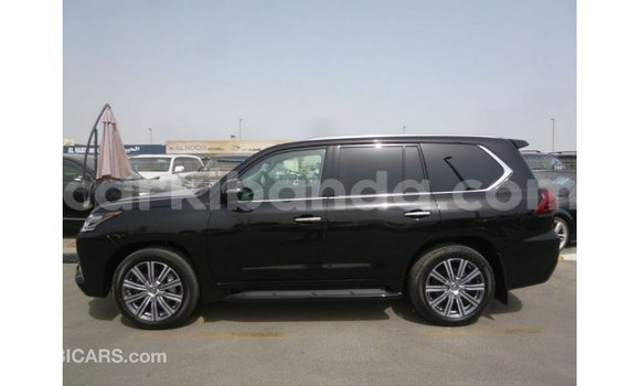 Nunua Imported Lexus LX Nyeusi Gari ndani ya Import - Dubai nchini Uganda Nunua Imported Lexus LX Nyeusi Gari ndani ya Import - Dubai nchini Uganda