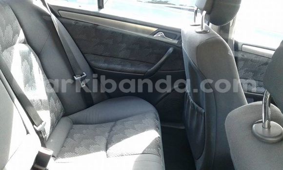 Gura Yakoze Mercedes‒Benz C–Class Silver Imodoka i Kampala mu Uganda Gura Yakoze Mercedes‒Benz C–Class Silver Imodoka i Kampala mu Uganda