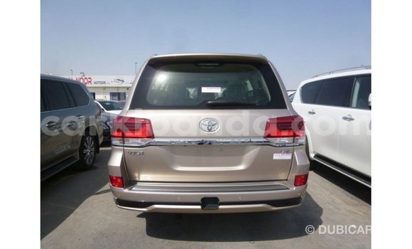 Nunua Imported Toyota Land Cruiser Nyingine Gari ndani ya Import - Dubai nchini Uganda Nunua Imported Toyota Land Cruiser Nyingine Gari ndani ya Import - Dubai nchini Uganda