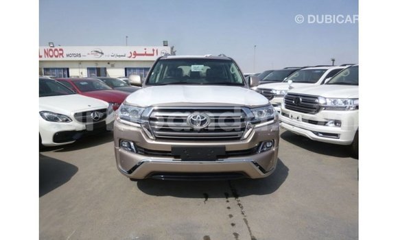 Nunua Imported Toyota Land Cruiser Nyingine Gari ndani ya Import - Dubai nchini Uganda Nunua Imported Toyota Land Cruiser Nyingine Gari ndani ya Import - Dubai nchini Uganda