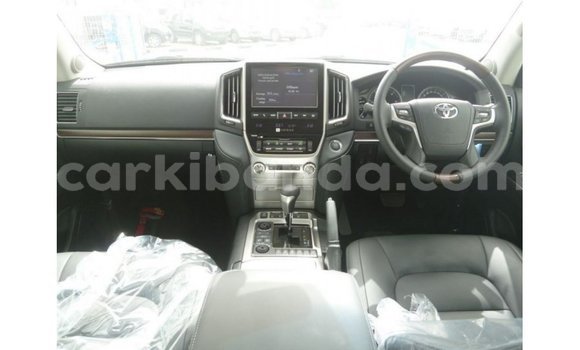 Gura Imported Toyota Land Cruiser Black Imodoka i Import - Dubai mu Uganda Gura Imported Toyota Land Cruiser Black Imodoka i Import - Dubai mu Uganda