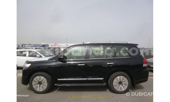 Gura Imported Toyota Land Cruiser Black Imodoka i Import - Dubai mu Uganda Gura Imported Toyota Land Cruiser Black Imodoka i Import - Dubai mu Uganda