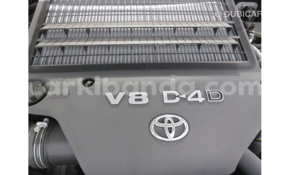 Gura Imported Toyota Land Cruiser Black Imodoka i Import - Dubai mu Uganda Gura Imported Toyota Land Cruiser Black Imodoka i Import - Dubai mu Uganda
