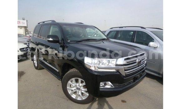 Nunua Imported Toyota Land Cruiser Nyeusi Gari ndani ya Import - Dubai nchini Uganda Nunua Imported Toyota Land Cruiser Nyeusi Gari ndani ya Import - Dubai nchini Uganda