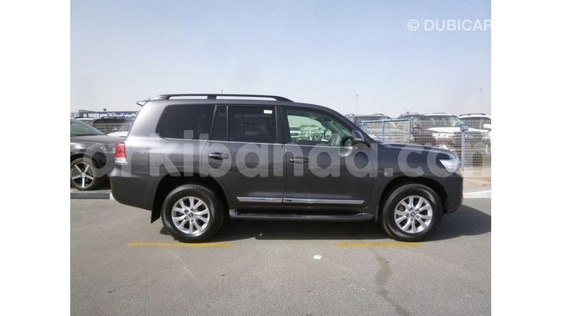 Big with watermark toyota land cruiser uganda import dubai 9137