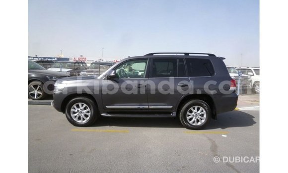 Acheter Import Voiture Toyota Land Cruiser Autre à Import - Dubai, Ouganda Acheter Import Voiture Toyota Land Cruiser Autre à Import - Dubai, Ouganda