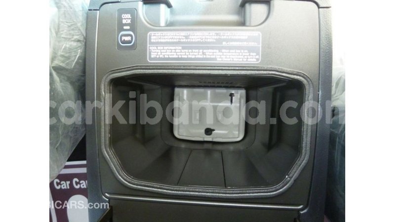 Big with watermark toyota land cruiser uganda import dubai 9137