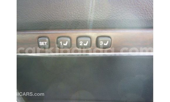 Acheter Import Voiture Toyota Land Cruiser Autre à Import - Dubai, Ouganda Acheter Import Voiture Toyota Land Cruiser Autre à Import - Dubai, Ouganda