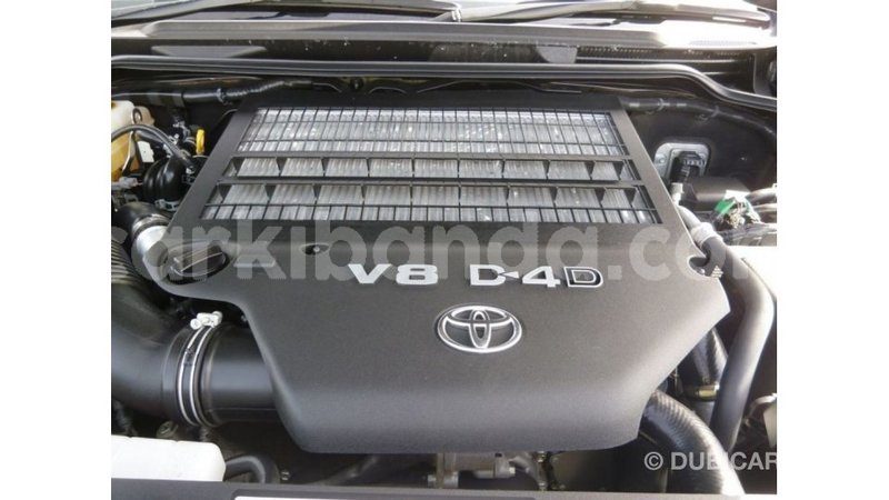 Big with watermark toyota land cruiser uganda import dubai 9137