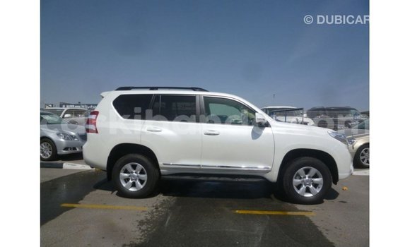 Gura Imported Toyota Prado White Imodoka i Import - Dubai mu Uganda Gura Imported Toyota Prado White Imodoka i Import - Dubai mu Uganda