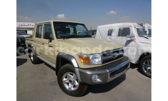 Gura Imported Toyota Land Cruiser Beige Imodoka i Import - Dubai mu Uganda Gura Imported Toyota Land Cruiser Beige Imodoka i Import - Dubai mu Uganda