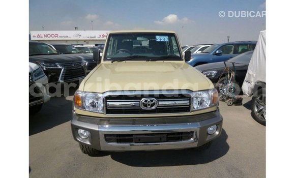 Gura Imported Toyota Land Cruiser Beige Imodoka i Import - Dubai mu Uganda Gura Imported Toyota Land Cruiser Beige Imodoka i Import - Dubai mu Uganda