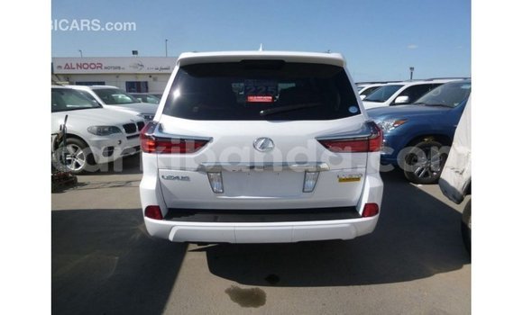 Gura Imported Lexus LX White Imodoka i Import - Dubai mu Uganda Gura Imported Lexus LX White Imodoka i Import - Dubai mu Uganda