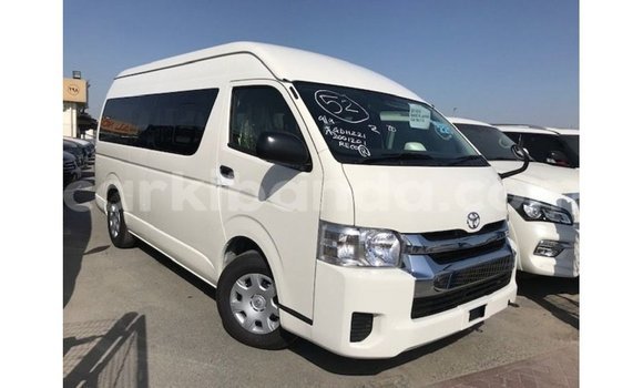 Gura Imported Toyota Hiace White Imodoka i Import - Dubai mu Uganda Gura Imported Toyota Hiace White Imodoka i Import - Dubai mu Uganda