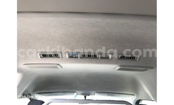 Gura Imported Toyota Hiace White Imodoka i Import - Dubai mu Uganda Gura Imported Toyota Hiace White Imodoka i Import - Dubai mu Uganda