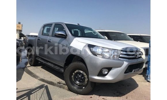 Nunua Imported Toyota Hilux Nyingine Gari ndani ya Import - Dubai nchini Uganda Nunua Imported Toyota Hilux Nyingine Gari ndani ya Import - Dubai nchini Uganda