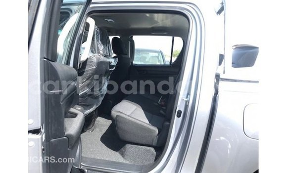 Nunua Imported Toyota Hilux Nyingine Gari ndani ya Import - Dubai nchini Uganda Nunua Imported Toyota Hilux Nyingine Gari ndani ya Import - Dubai nchini Uganda