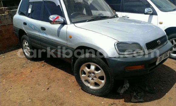 Buy Used Toyota RAV4 White Car in Kampala in Uganda Buy Used Toyota RAV4 White Car in Kampala in Uganda