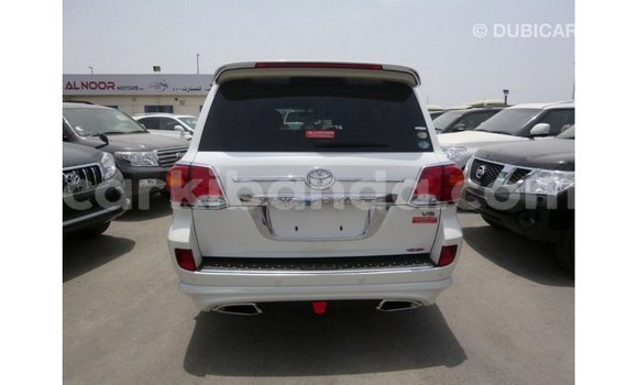Buy Import Toyota Land Cruiser White Car in Import - Dubai in Uganda Buy Import Toyota Land Cruiser White Car in Import - Dubai in Uganda