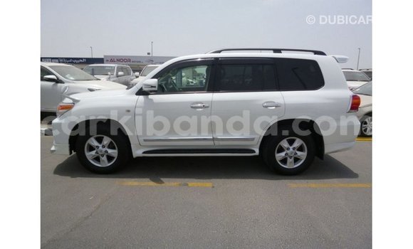 Buy Import Toyota Land Cruiser White Car in Import - Dubai in Uganda Buy Import Toyota Land Cruiser White Car in Import - Dubai in Uganda