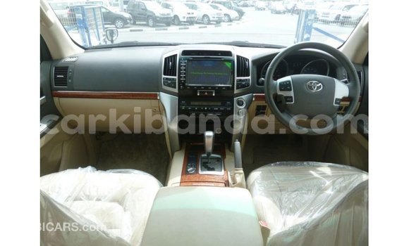 Gura Imported Toyota Land Cruiser Black Imodoka i Import - Dubai mu Uganda Gura Imported Toyota Land Cruiser Black Imodoka i Import - Dubai mu Uganda