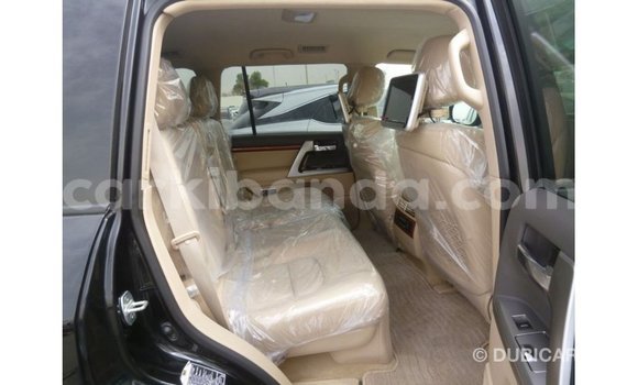 Gura Imported Toyota Land Cruiser Black Imodoka i Import - Dubai mu Uganda Gura Imported Toyota Land Cruiser Black Imodoka i Import - Dubai mu Uganda