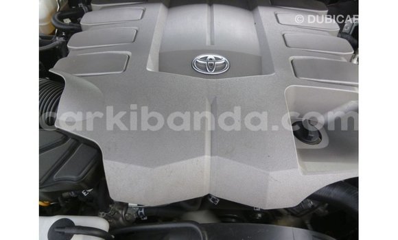 Gura Imported Toyota Land Cruiser Black Imodoka i Import - Dubai mu Uganda Gura Imported Toyota Land Cruiser Black Imodoka i Import - Dubai mu Uganda